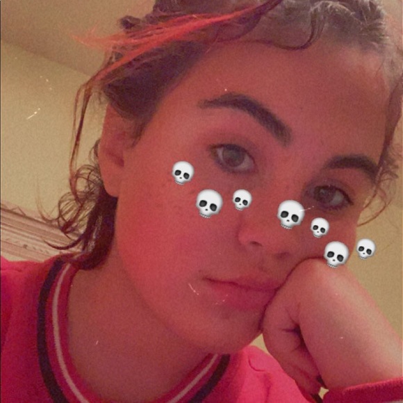 Meet your Posher, Ashlin - Picture 1 of 1